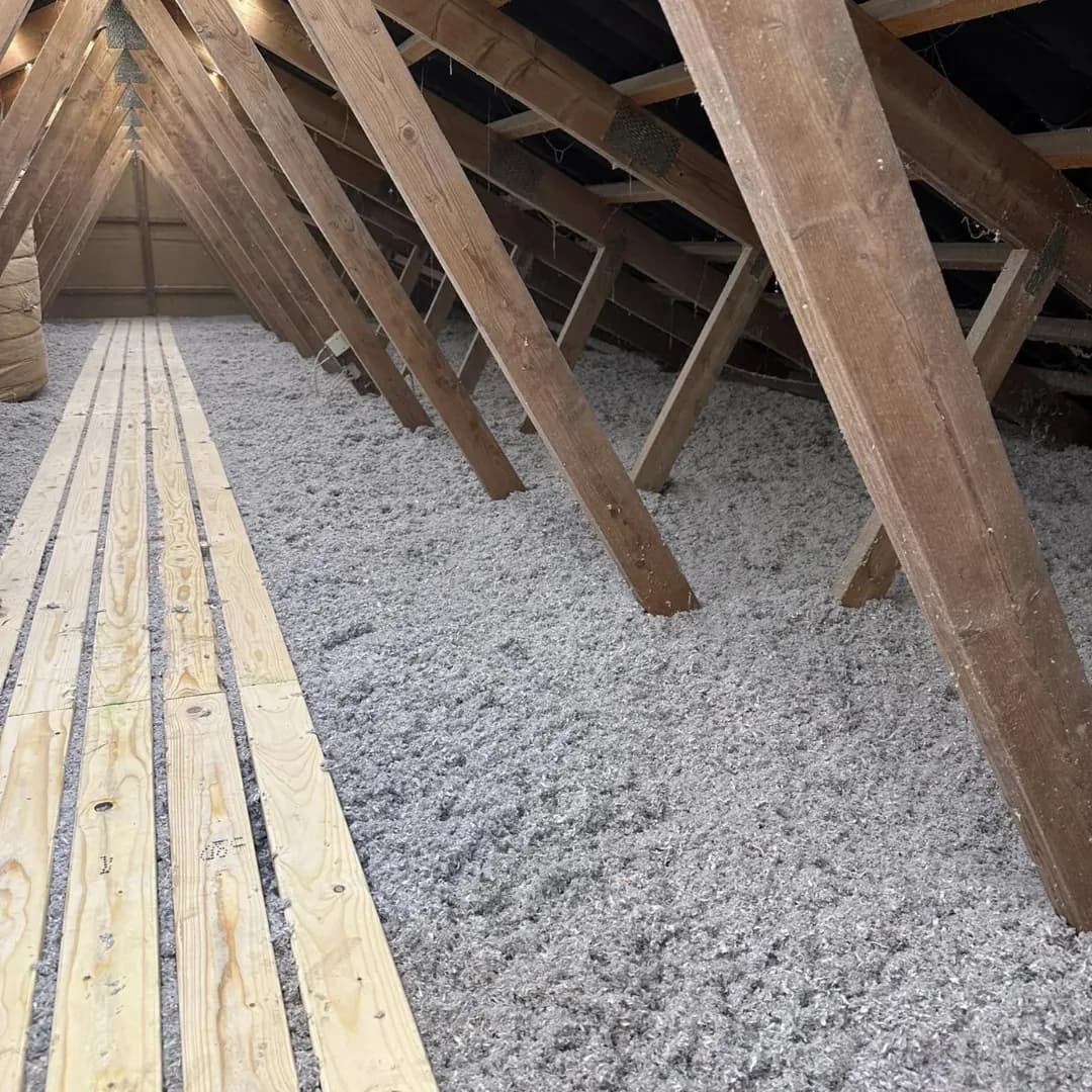 Isoleringsmateriale til loft